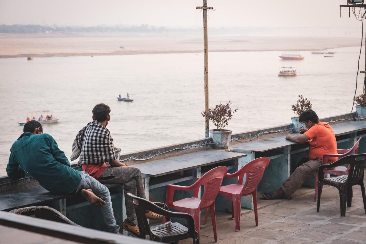 Vishnu Rest House Varanasi Esterno foto