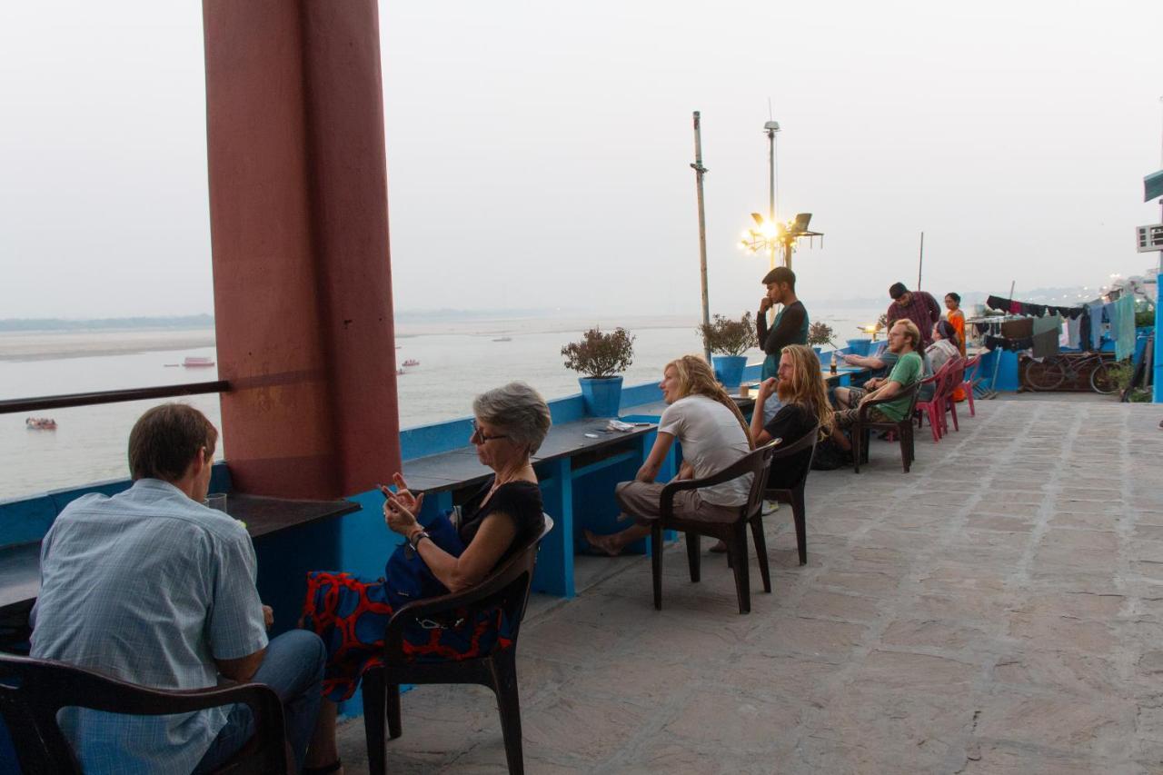 Vishnu Rest House Varanasi Esterno foto